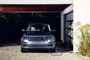 Land Rover Range Rover Autobiography P400e 2017 года (NA)